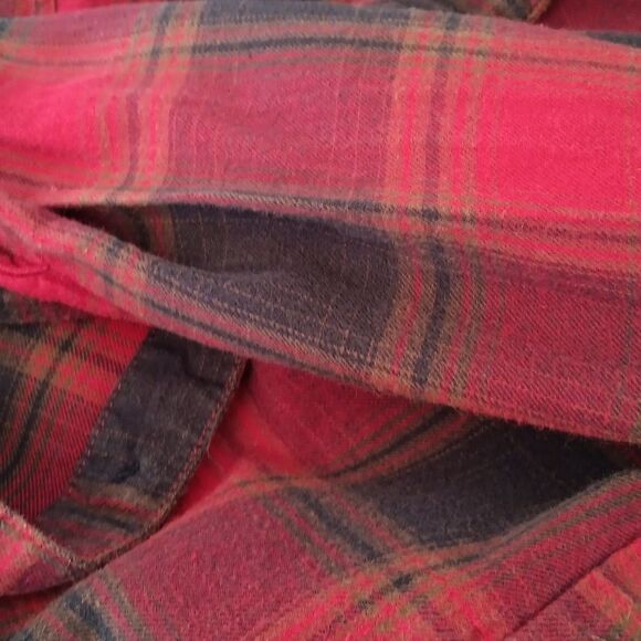 Fox Hooded Flannel - Picture 12 of 12